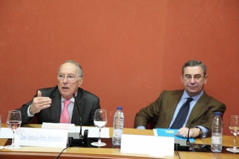 Imaxes Jos&eacute; Antonio Orza Fern&aacute;ndez. Licenciado en Dereito. - Xornadas sobre autonomías en España e China: Galicia como exemplo